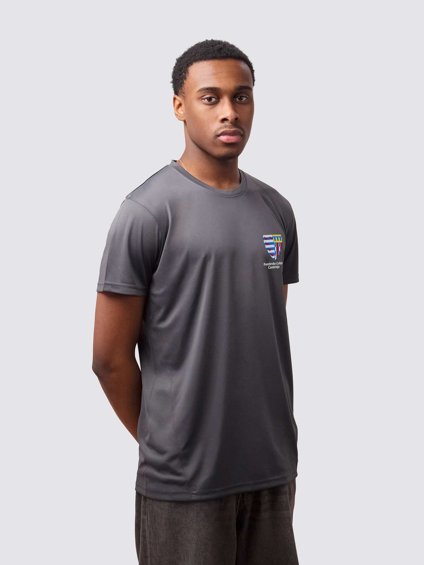 High-performance, crested university t-shirt, with quick-drying fabric